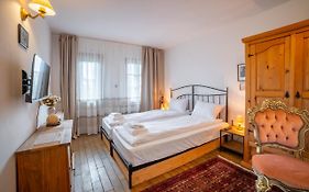 Four Riders Guest House