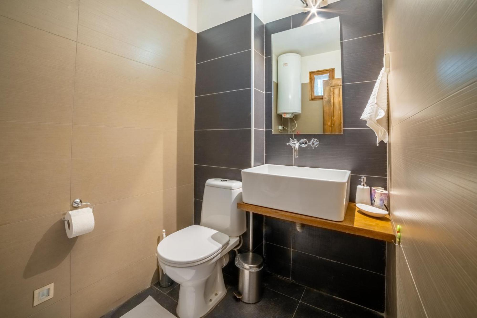 Four Riders Guest House Велико Търново Екстериор снимка